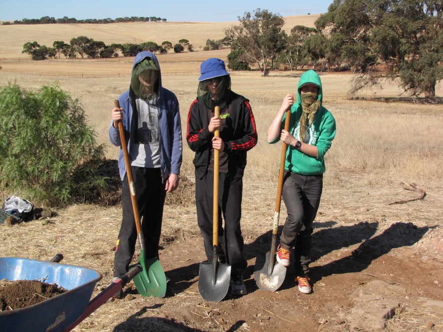 Have shovels, will work